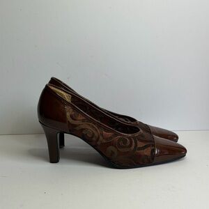 Yves Saint Laurent Almond Toe Heels Brown Patent Leather and Mesh Pattern